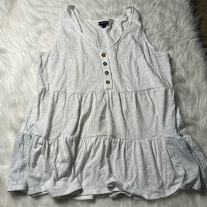 White TORRID size 2 Tank